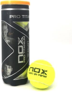 Nox Pro Titanium Padelballen - 3 ballen